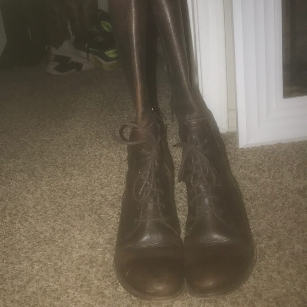 Frye 8.5 equestrian boot.